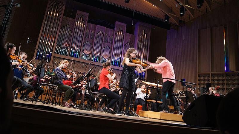 "Musikschule goes Brucknerhaus": Ein Tag voll Klänge und Kinderstimmen