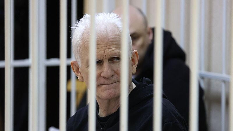 Belarus: Nobel Peace Prize winner sentenced to 10 years in prison