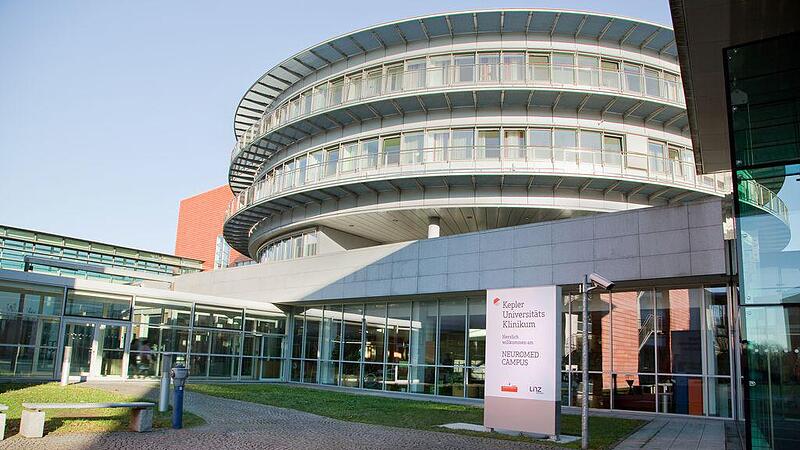 Asylwerber würgte einen Pfleger im Linzer Neuromed Campus fast zu Tode