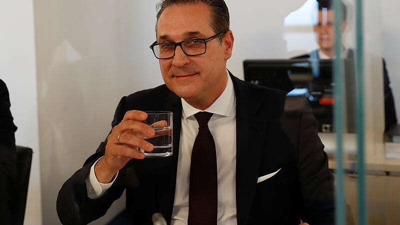 Former Austrian Vice-Chancellor Strache waits to give testimony in Vienna