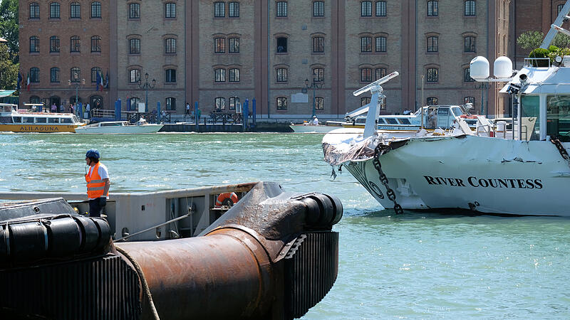 Kreuzfahrtschiff rammte Touristenboot in Venedig
