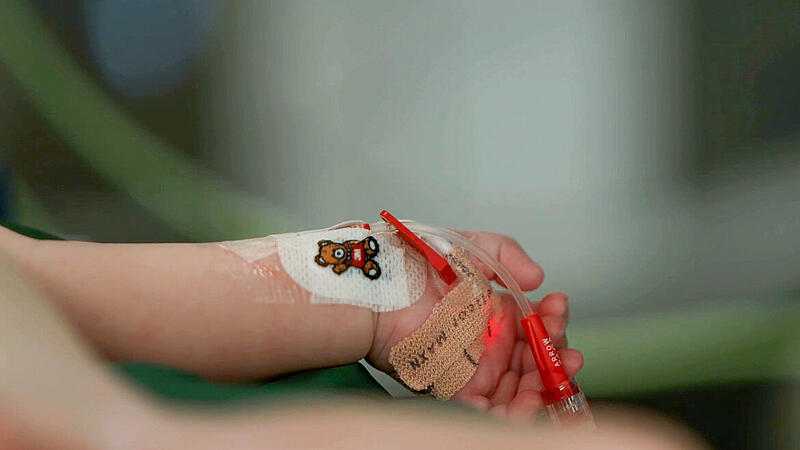 Ein Bärenpflaster für die kleinsten Patienten auf der Intensivstation
