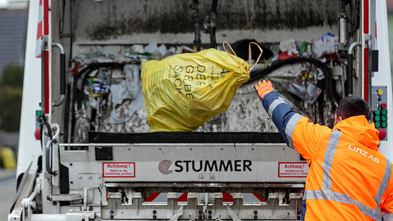 Ab in den Gelben Sack: Kritik an der Umstellung der Plastikmüllentsorgung