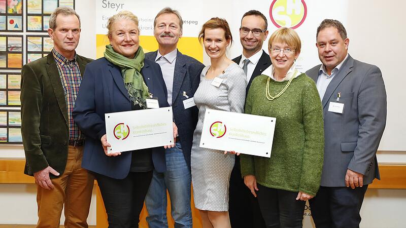 Steyrer Spital erhielt Gütesiegel für Unterstützung von Selbsthilfegruppen