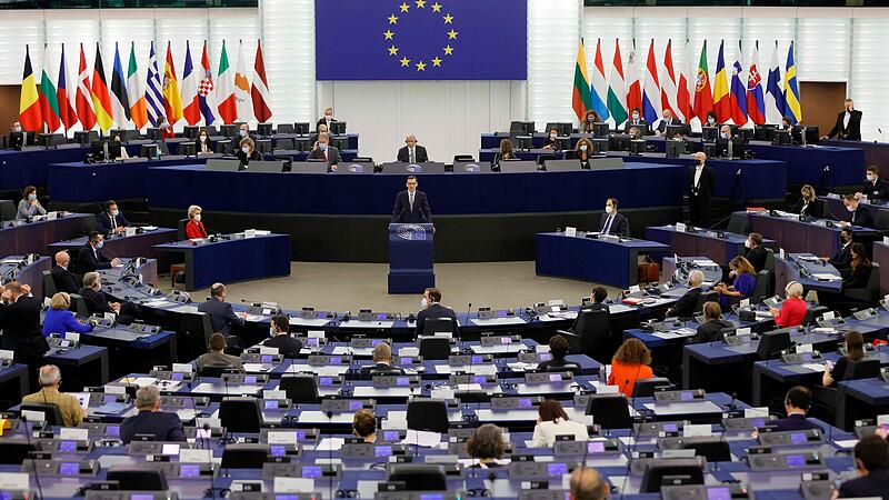 Machtprobe im EU-Parlament: "Das ist Erpressung", schimpft Polens Premier