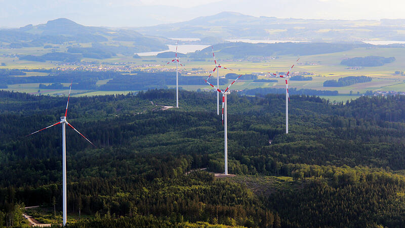 When do wind turbines stop?