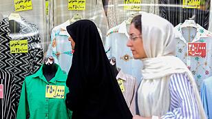 Kopftuchzwang: Festnahmewelle im Iran