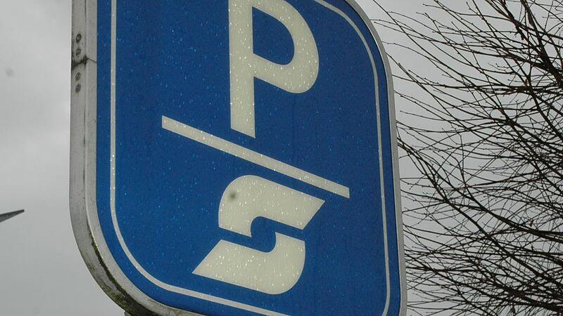 Pendlerparkplatz in Attnang-Puchheim platzt schon wieder aus allen Nähten