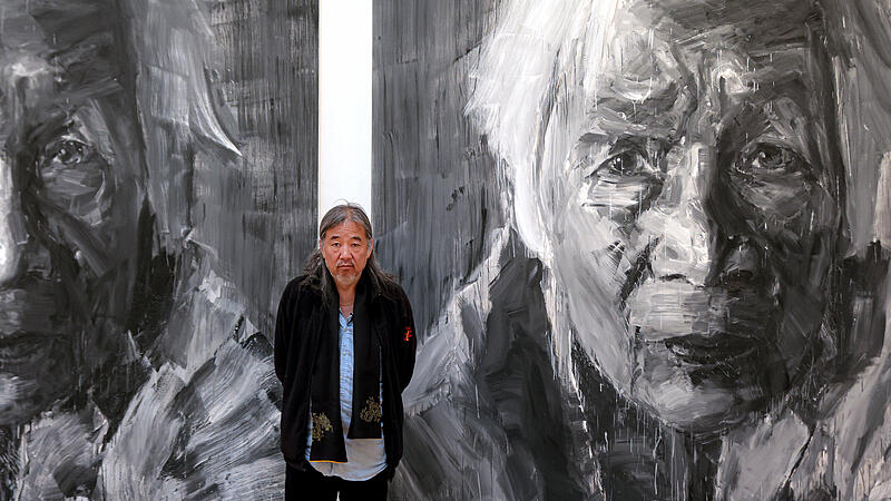 Art star Yan Pei-Ming in Linz: Monumental portraits that look into the soul