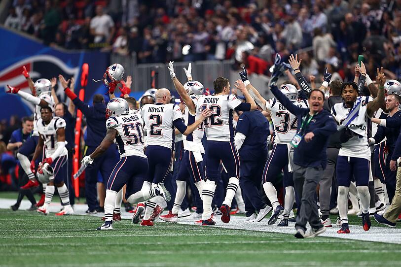 Die New England Patriots gewinnen den Super Bowl