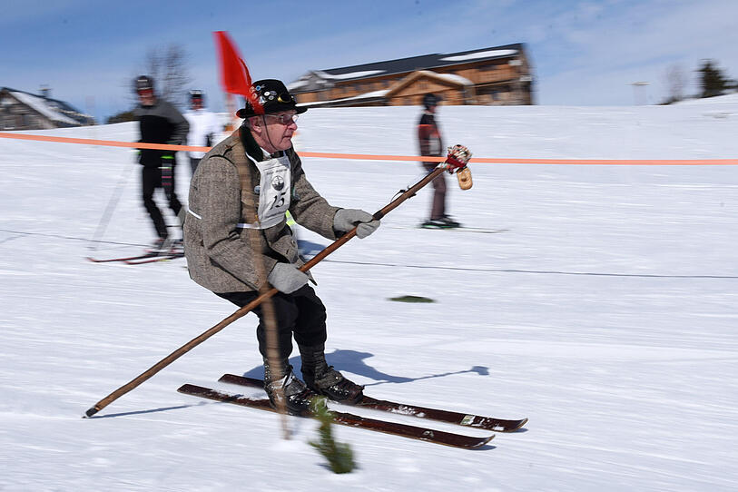 Nostalgie-Skirennen auf dem Feuerkogel