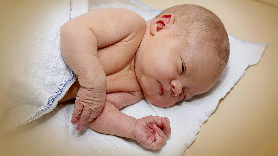 Das "Babynest" im Vöcklabrucker Spital hilft Müttern in Notsituationen