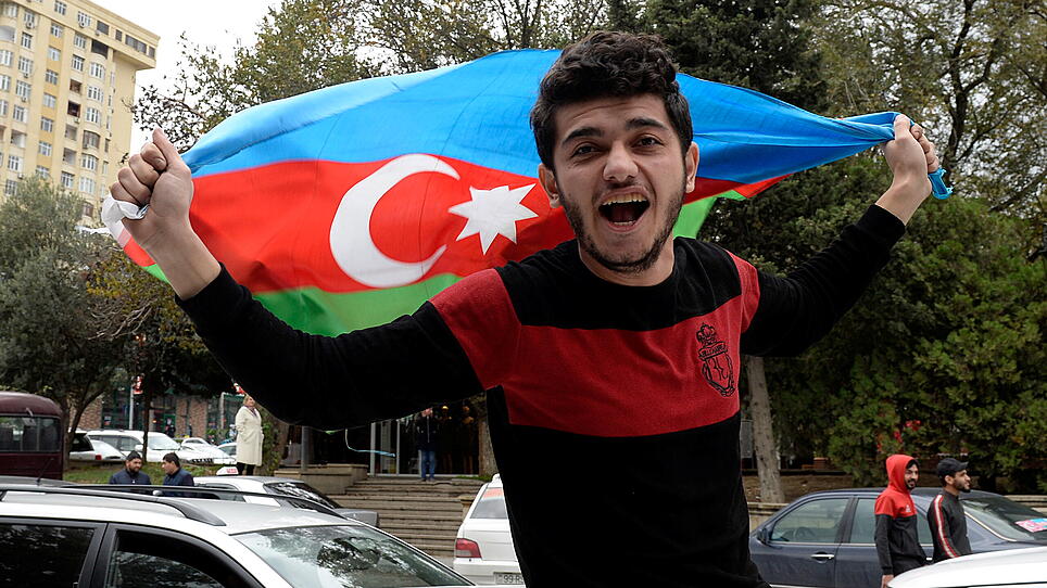 Aserbaidschan feiert Sieg in Berg-Karabach