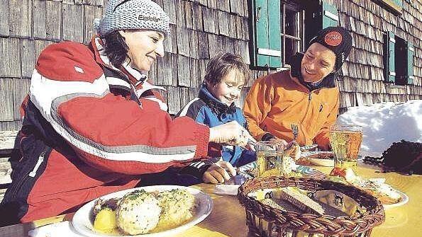 Fitness-Schmaus in der Skihütte: Gulaschsuppe statt Bernerwürstel
