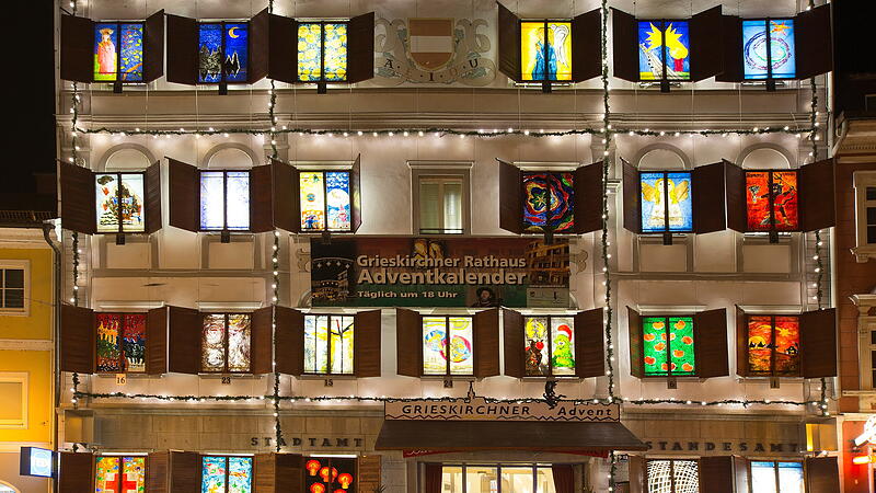 Lichterglanz am Grieskirchner Rathaus