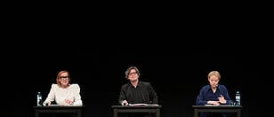 2024 - Lesung "Briefgeheimnisse", mit dem Schauspieler Fritz Karl und den Schauspielerinnen Nicole Beutler und Marie Luise Stockinger, im Stadttheater Gmunden, im Rahmen der Salzkammergut Festwochen Gmunden, am 27.04.2024.