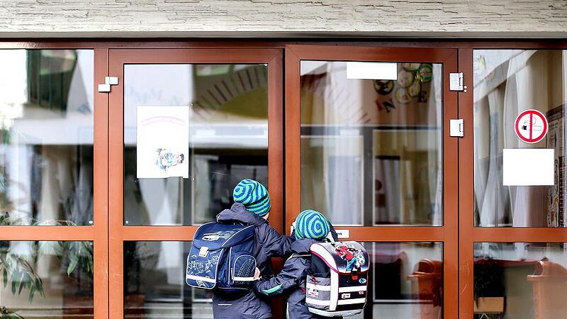 Abwesender Direktor der Volksschule 2 in Linz blitzte bei Gericht ab