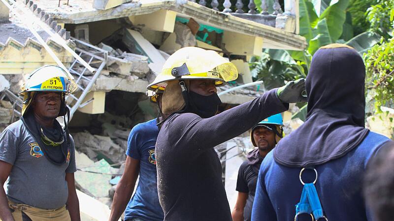 Tropensturm setzt Menschen in Haitis Bebengebiet zu