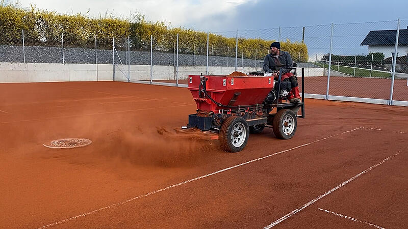 How to properly winterize a tennis court