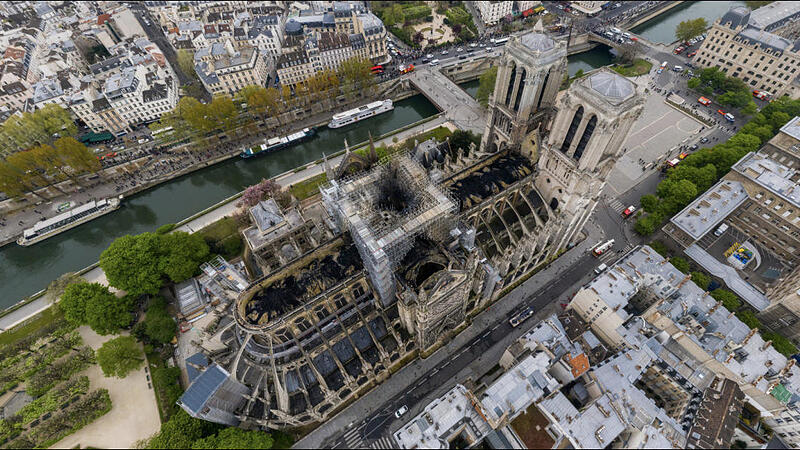 Notre-Dame-Brand: Steueranreize und ein Architekten-Wettbewerb