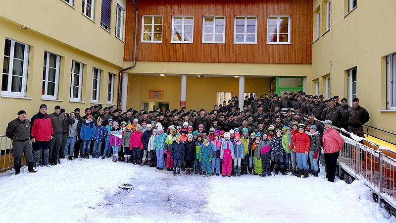 16.000 Stunden: 300 Soldaten aus Ried halfen in Schnee-Katastrophenregion