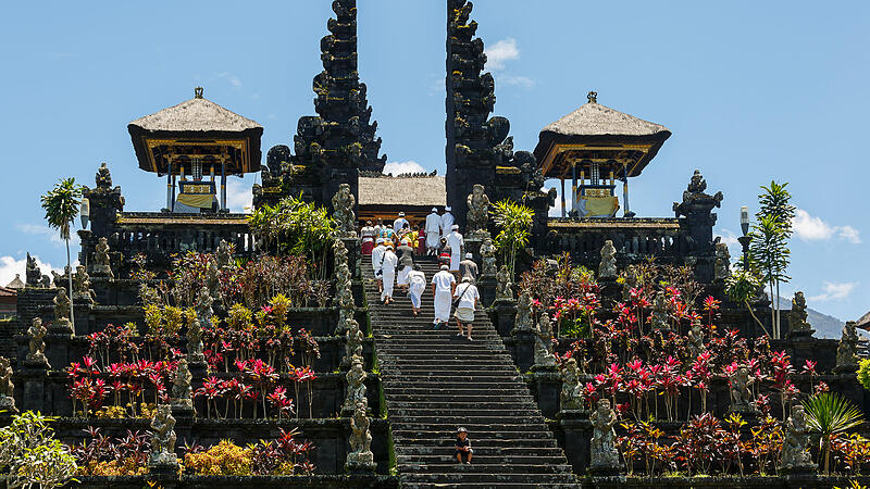 Bali legt ein "Good Tourist Guidebook" für besseres Benehmen auf