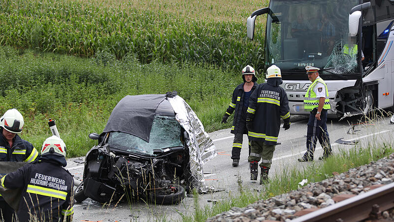 Verkehrsunfall in Hartkirchen fordert ein Todesopfer