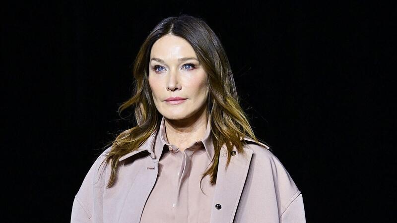 Carla Bruni had breast cancer and calls for prevention