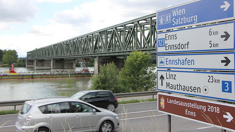 Heikler Zeitplan erschwert Arbeiten bei Donaubrücke