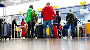 Chaos auf den Flughäfen: "Die Unbeschwertheit von früher ist weg"