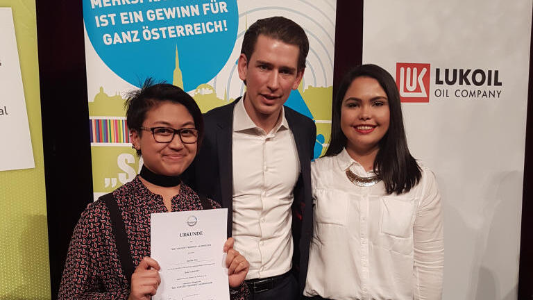 Sprachen-Wettbewerb "Sag&rsquo;s multi": Sieg für zwei Welser HAK-Schülerinnen