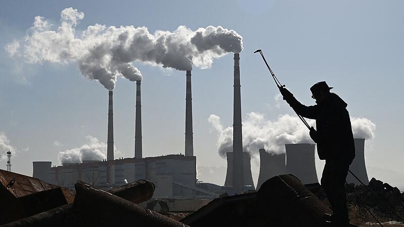 China approves two new large-scale coal-fired power plants every week