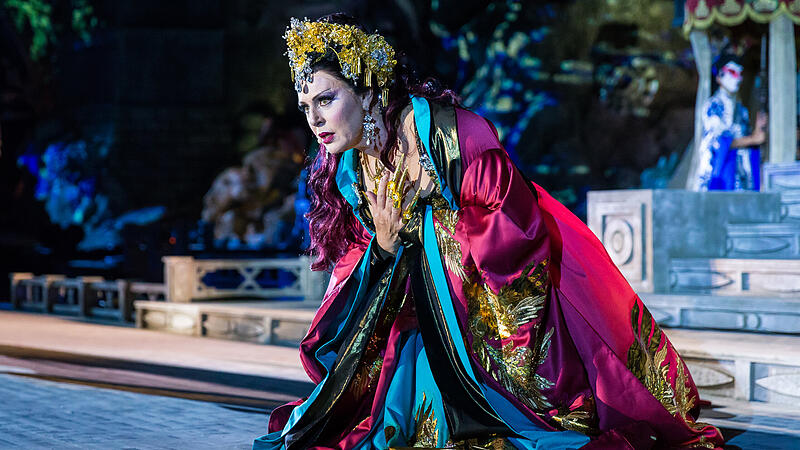 Turandot, eine Spektakel-Oper im Steinbruch