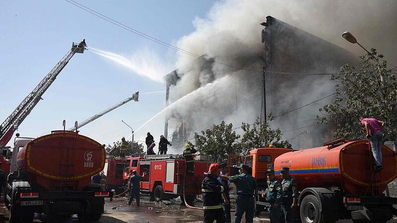 One dead in explosion at Armenian shopping center