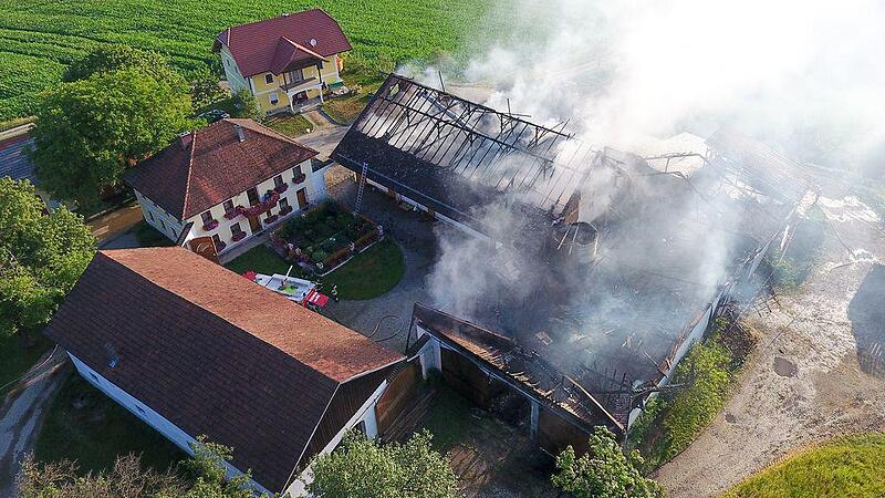 Großbrand auf Bauernhof in Lohnsburg